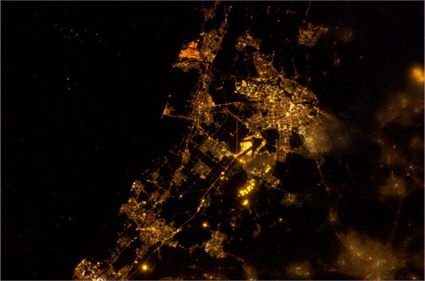 高清卫星航拍夜景图(世界各地均有拍摄)